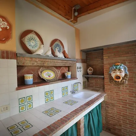 La Casa Di Paola Giardini-Naxos