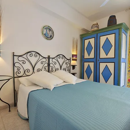 La Casa Di Paola Giardini-Naxos