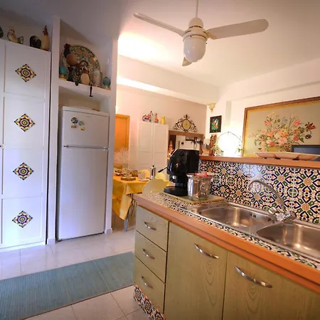 La Casa Di Paola Апартаменты Джардини-Наксос