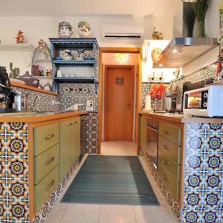 La Casa Di Paola * Giardini-Naxos