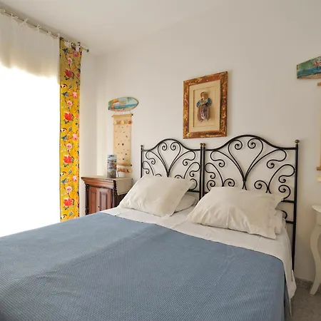 La Casa Di Paola Джардини-Наксос